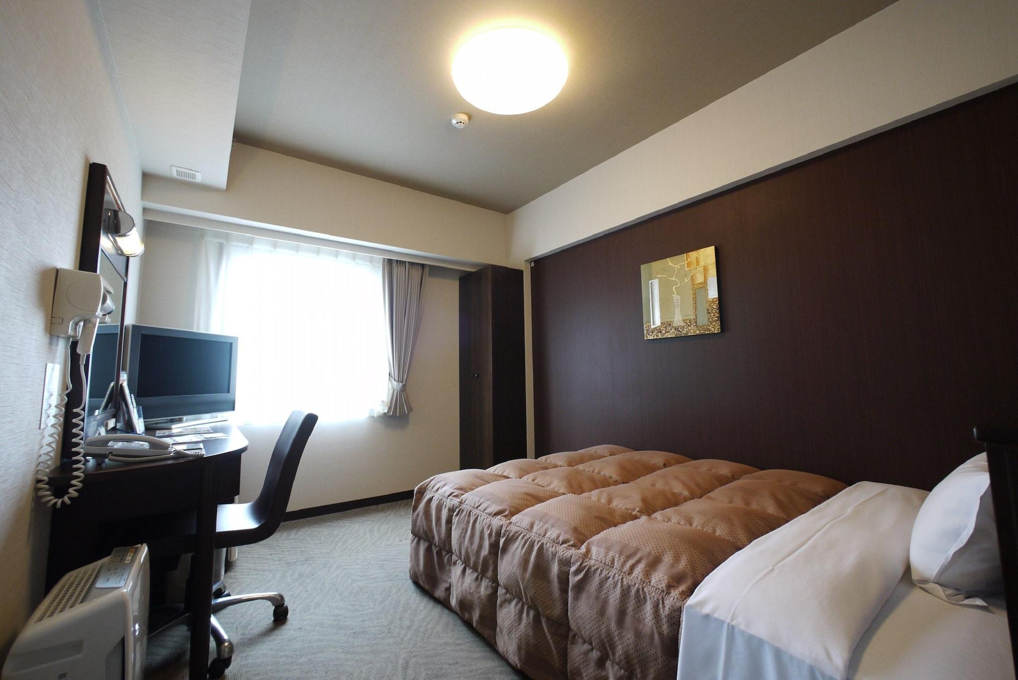 Hotel Route Inn Hirosaki Ekimae מראה חיצוני תמונה