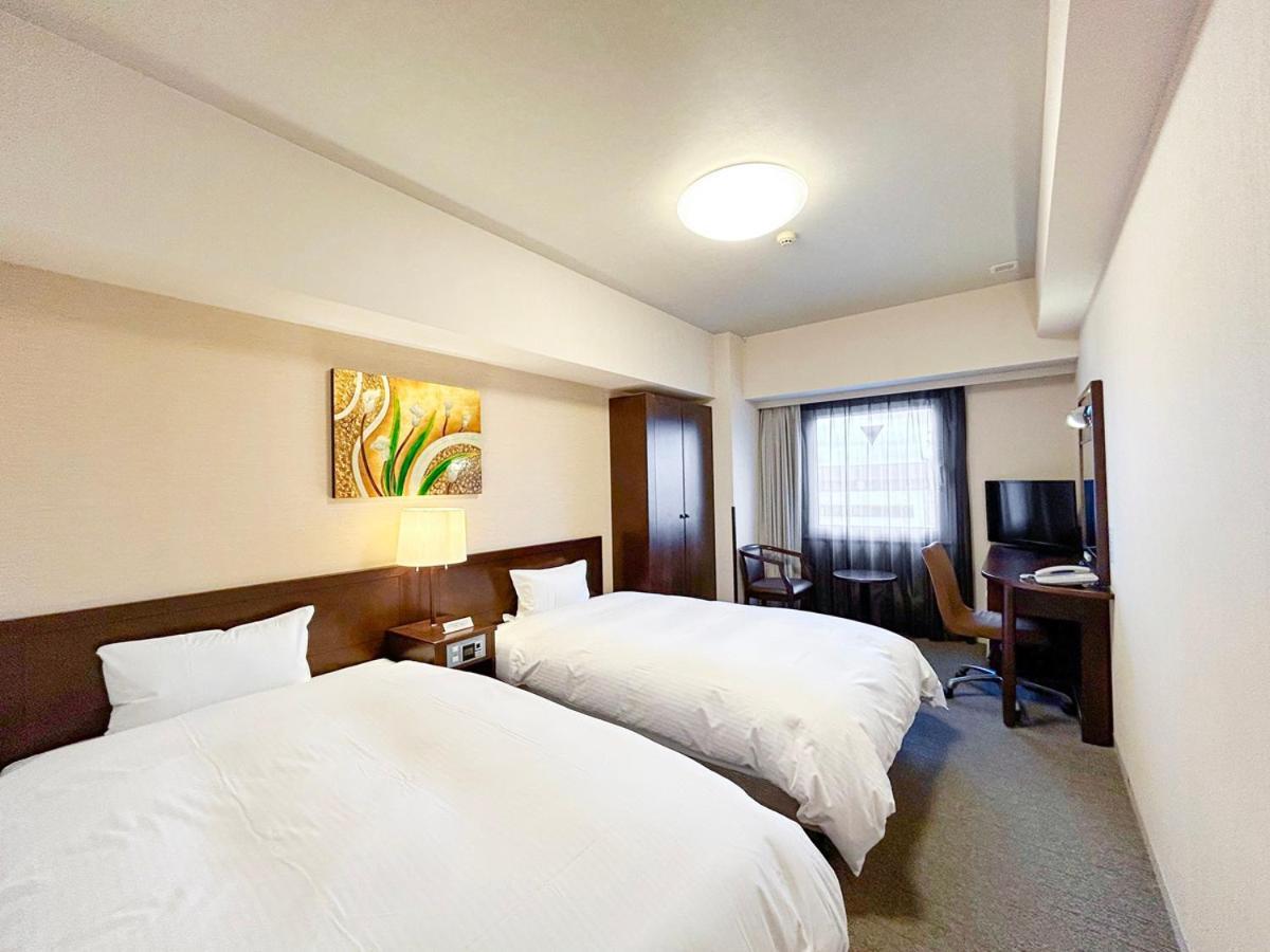 Hotel Route Inn Hirosaki Ekimae מראה חיצוני תמונה