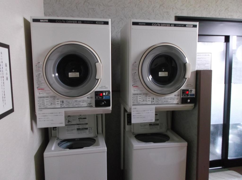 Hotel Route Inn Hirosaki Ekimae מראה חיצוני תמונה